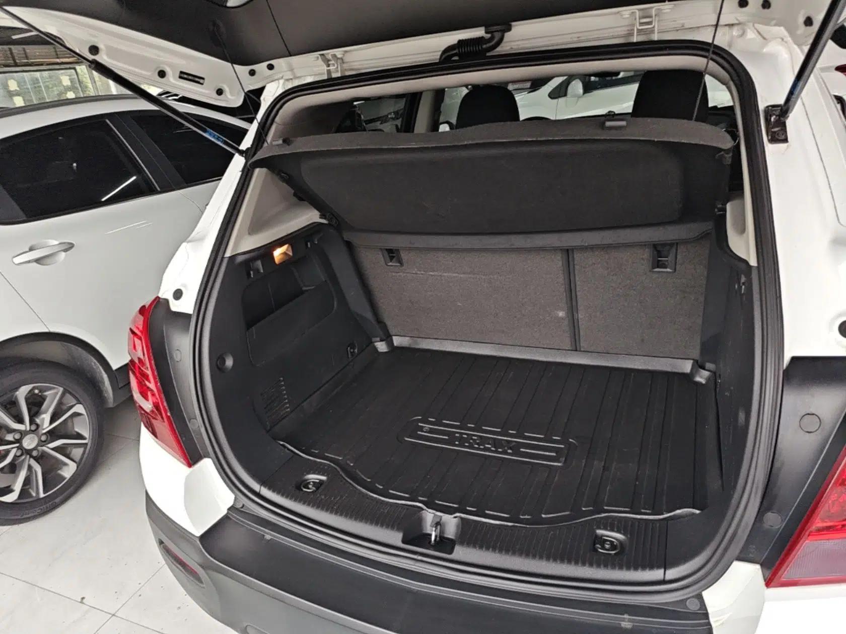Chevrolet Trax 2016 1.4T Automatic Two-Wheel Drive Comfort Version with Sunroof — миниатюра 22
