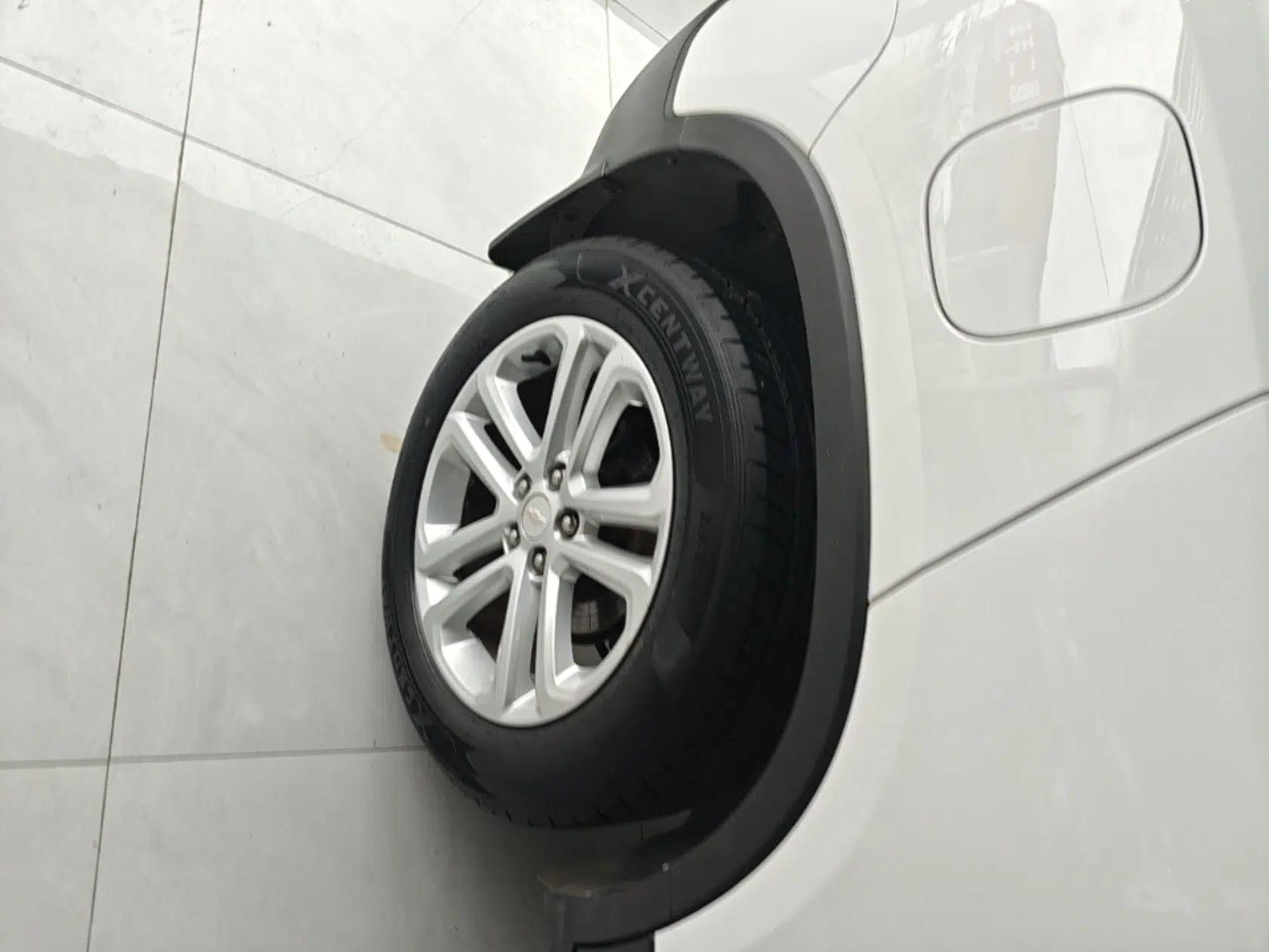 Chevrolet Trax 2016 1.4T Automatic Two-Wheel Drive Comfort Version with Sunroof — миниатюра 10