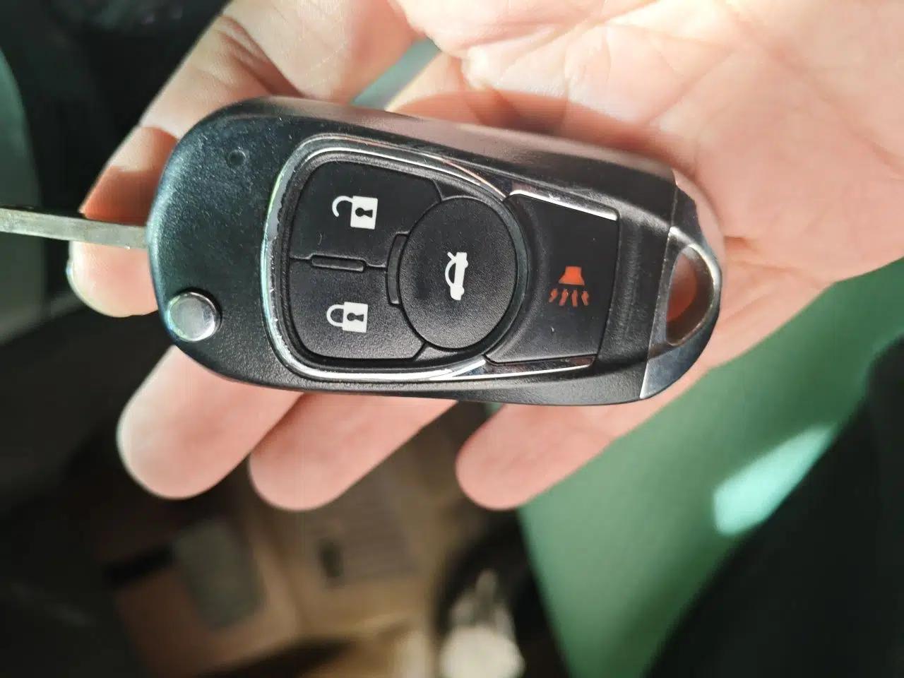 Chevrolet Trax 2014 1.4T Automatic Two-Wheel Drive Luxury Model — миниатюра 9