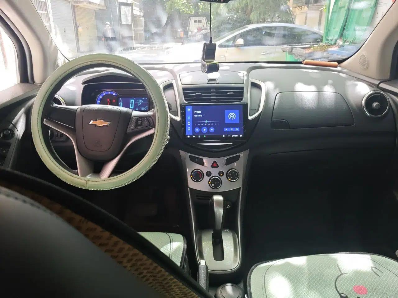 Chevrolet Trax 2014 1.4T Automatic Two-Wheel Drive Luxury Model — миниатюра 10