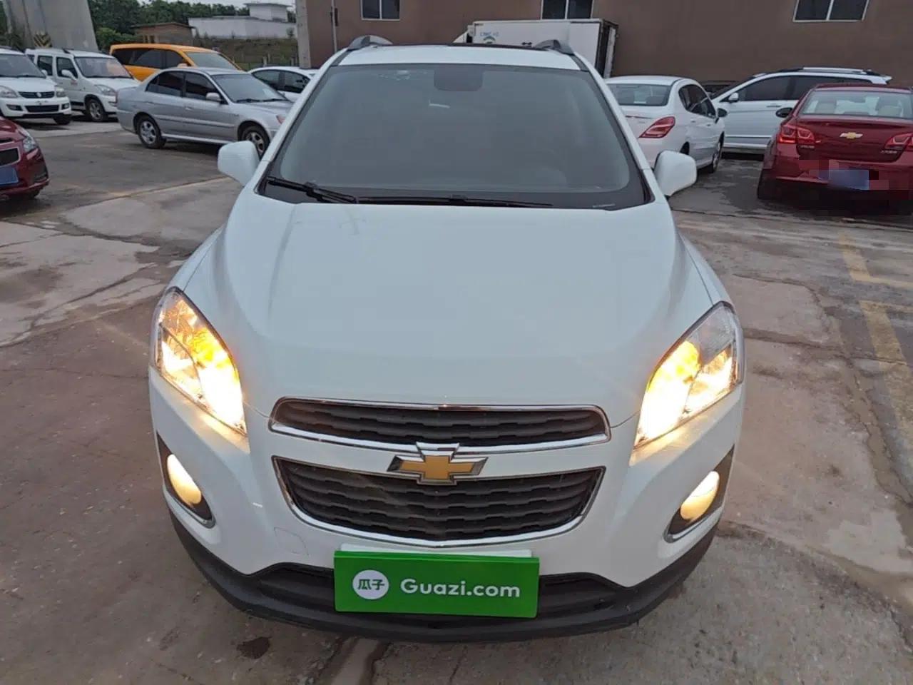 Chevrolet Trax 2016 1.4T Automatic Two-Wheel Drive Comfort Version with Sunroof — миниатюра 2