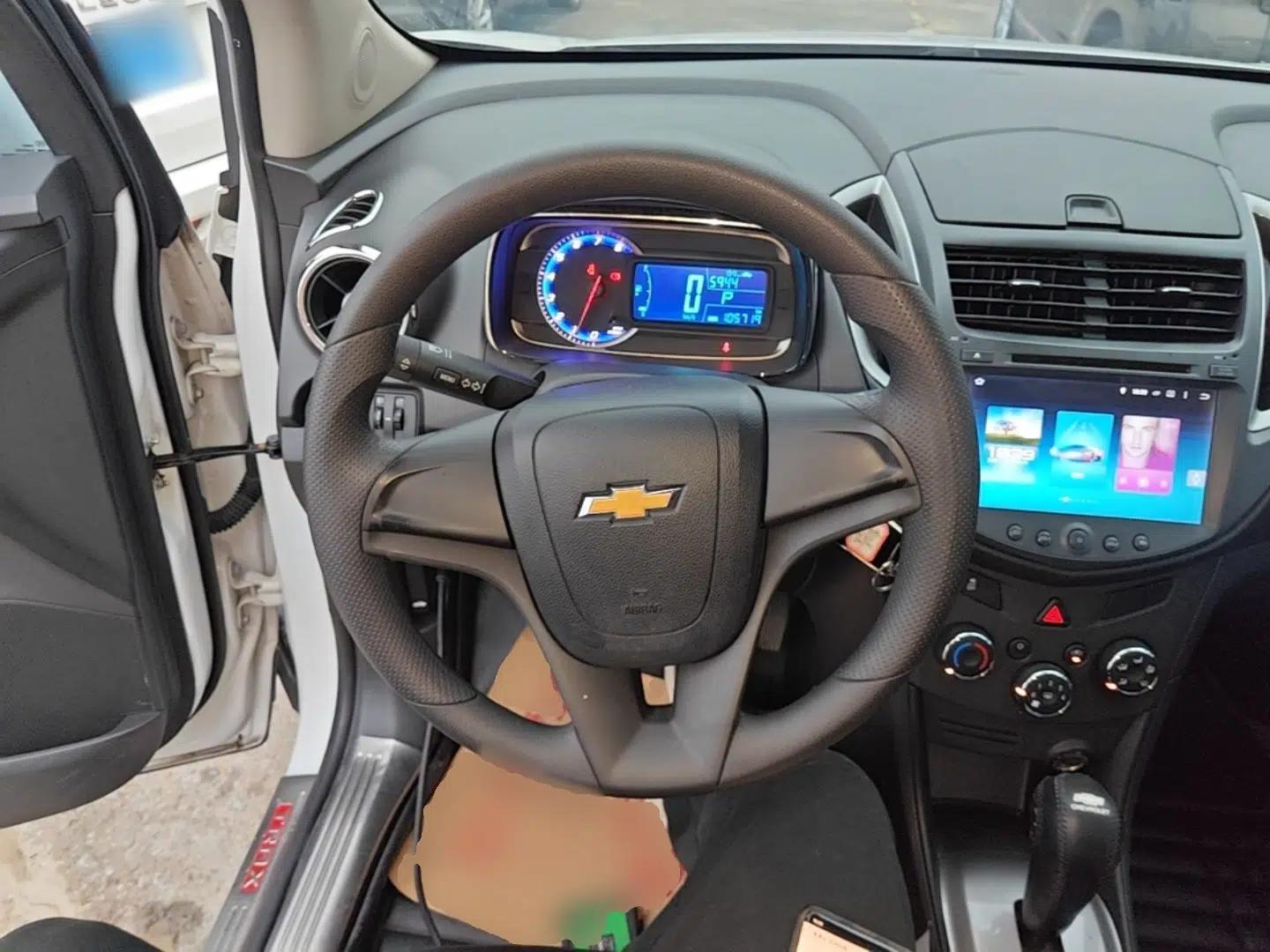 Chevrolet Trax 2016 1.4T Automatic Two-Wheel Drive Comfort Version with Sunroof — миниатюра 14
