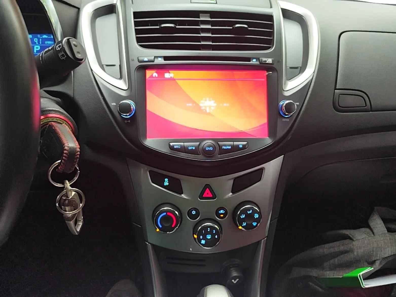 Chevrolet Trax 2014 1.4T Automatic Two-Wheel Drive Luxury Model — миниатюра 16
