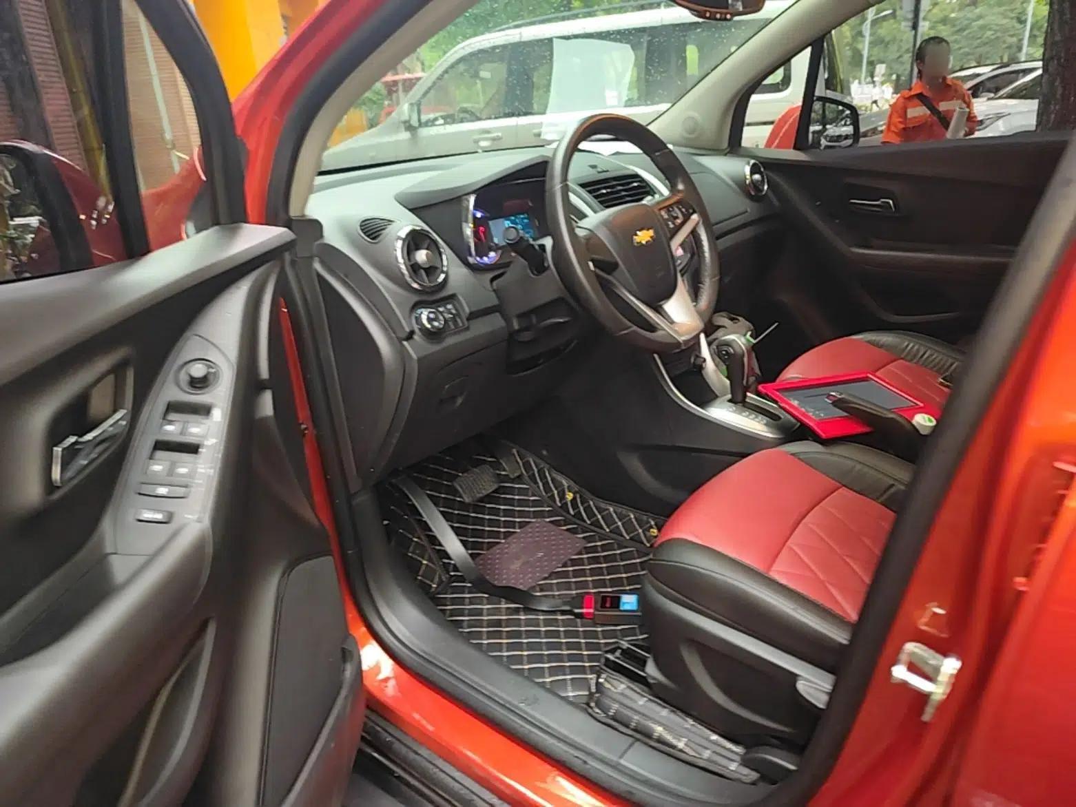 Chevrolet Trax 2014 1.4T Automatic Two-Wheel Drive Luxury Model — миниатюра 19