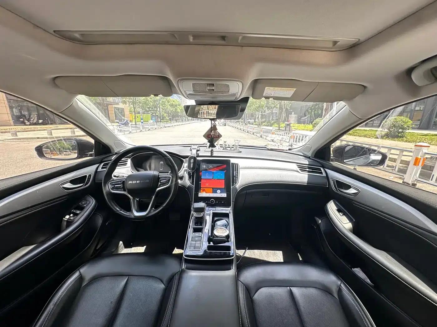Roewe i6 MAX 2020 300TGI Automatic Cool Edition — миниатюра 6