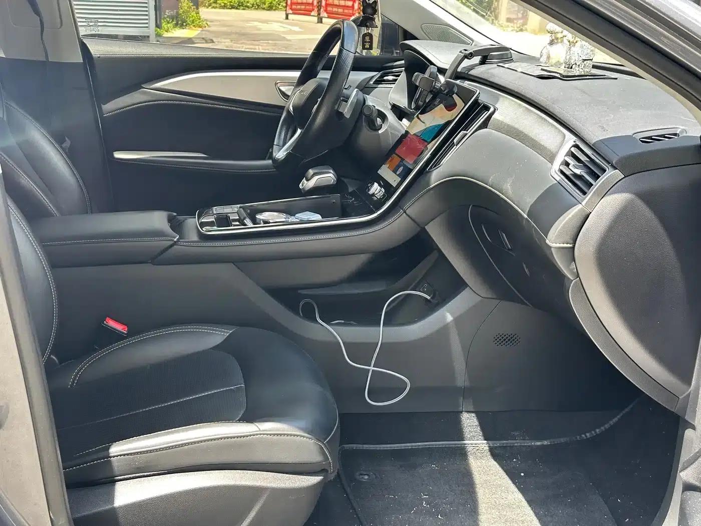 Roewe i6 MAX 2020 300TGI Automatic Cool Edition — миниатюра 7