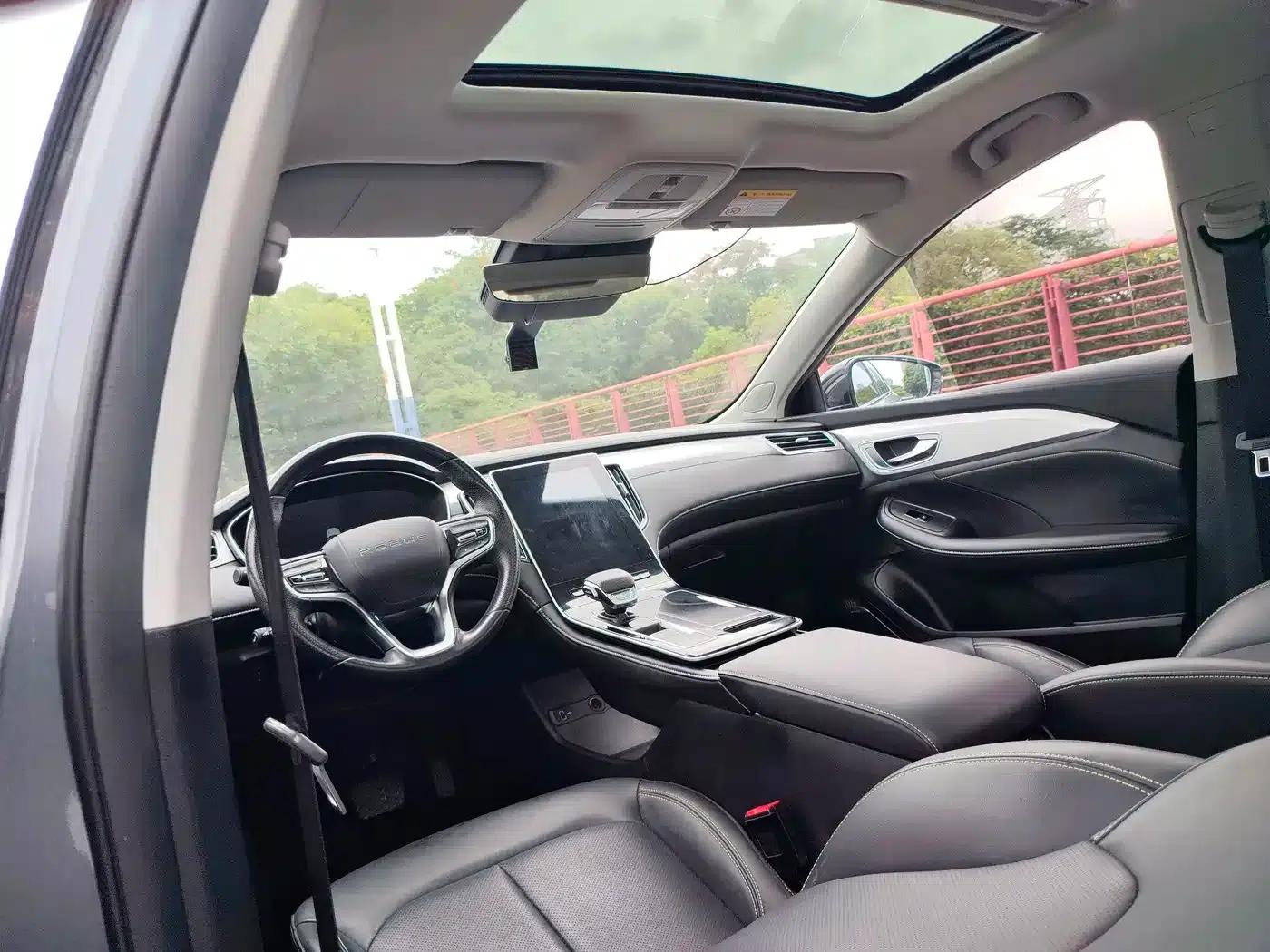 Roewe i6 MAX 2020 300TGI Automatic Cool and Intelligent Driving Edition — миниатюра 16