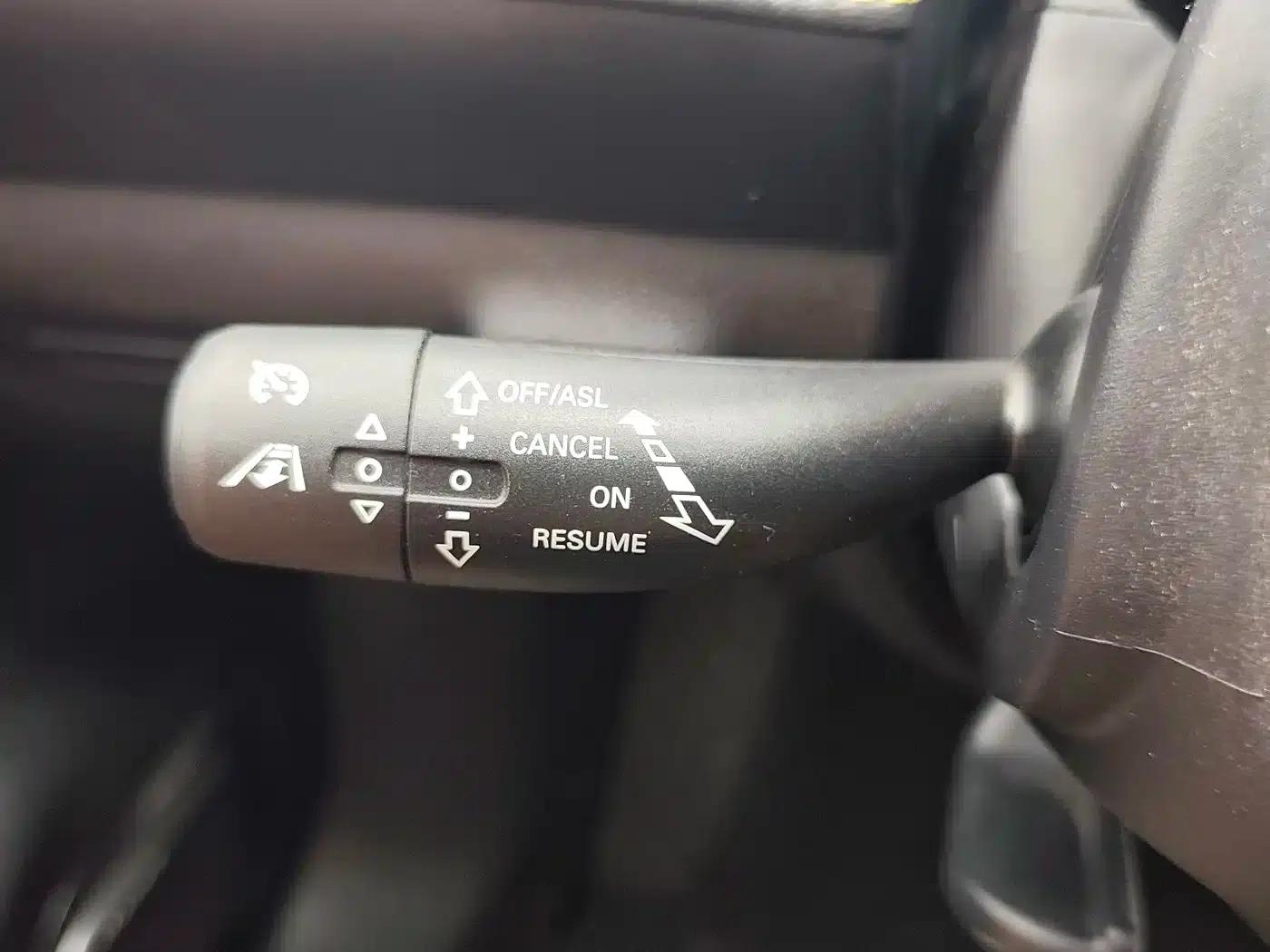 Roewe i6 MAX 2020 300TGI Automatic Cool and Intelligent Driving Edition — миниатюра 19