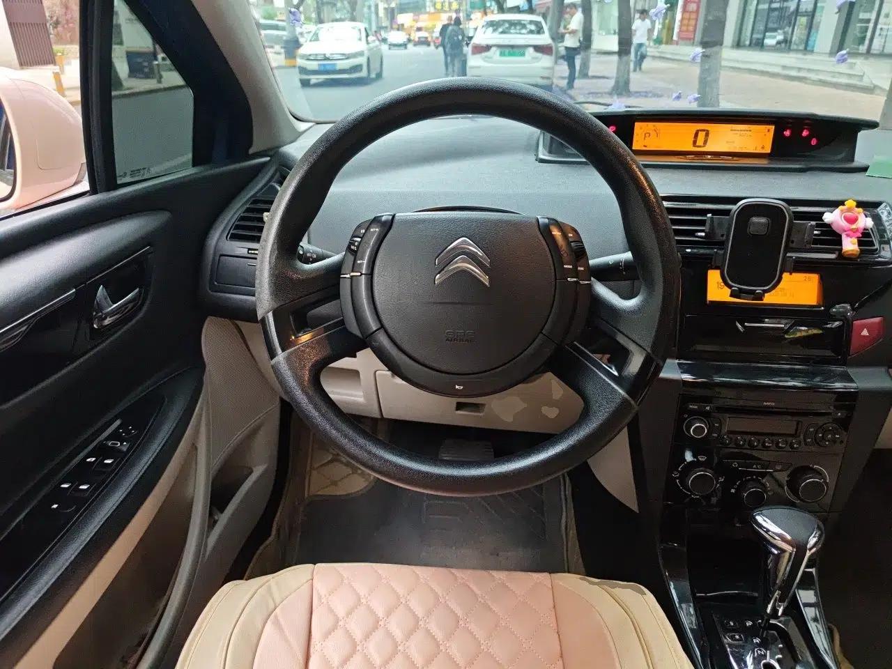 Citroen C-Quatre 2013 Hatchback 1.6L Automatic LeShang Model — миниатюра 11