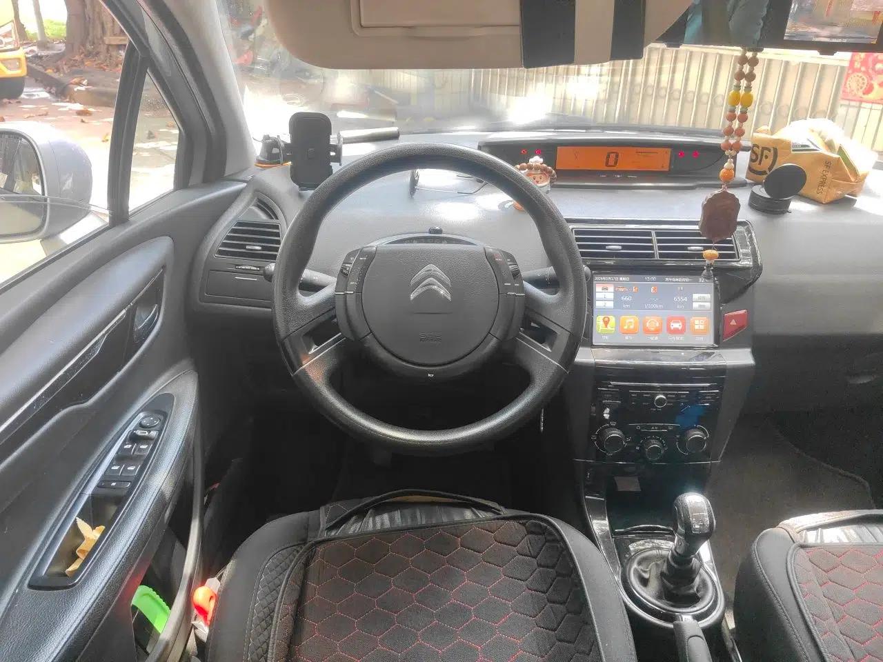 Citroen C-Quatre 2013 Sedan 1.6L Manual - Prestige Model — миниатюра 11
