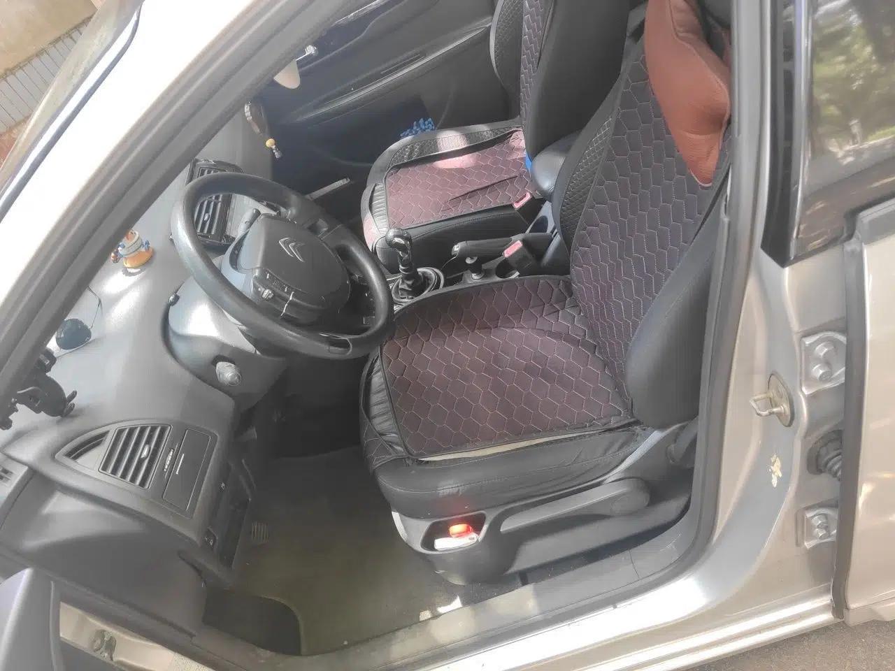 Citroen C-Quatre 2013 Sedan 1.6L Manual - Prestige Model — миниатюра 16