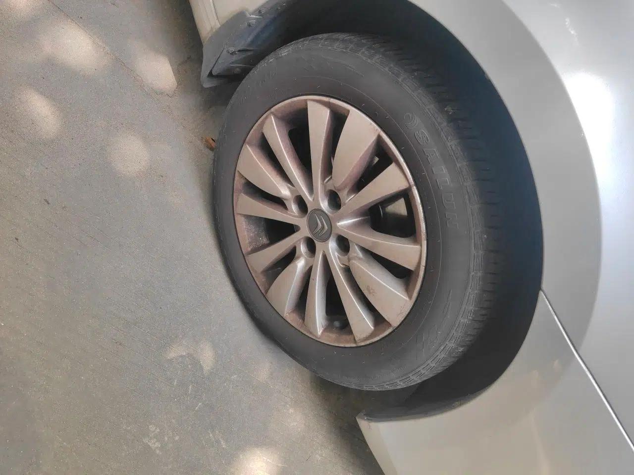 Citroen C-Quatre 2013 Sedan 1.6L Manual - Prestige Model — миниатюра 8