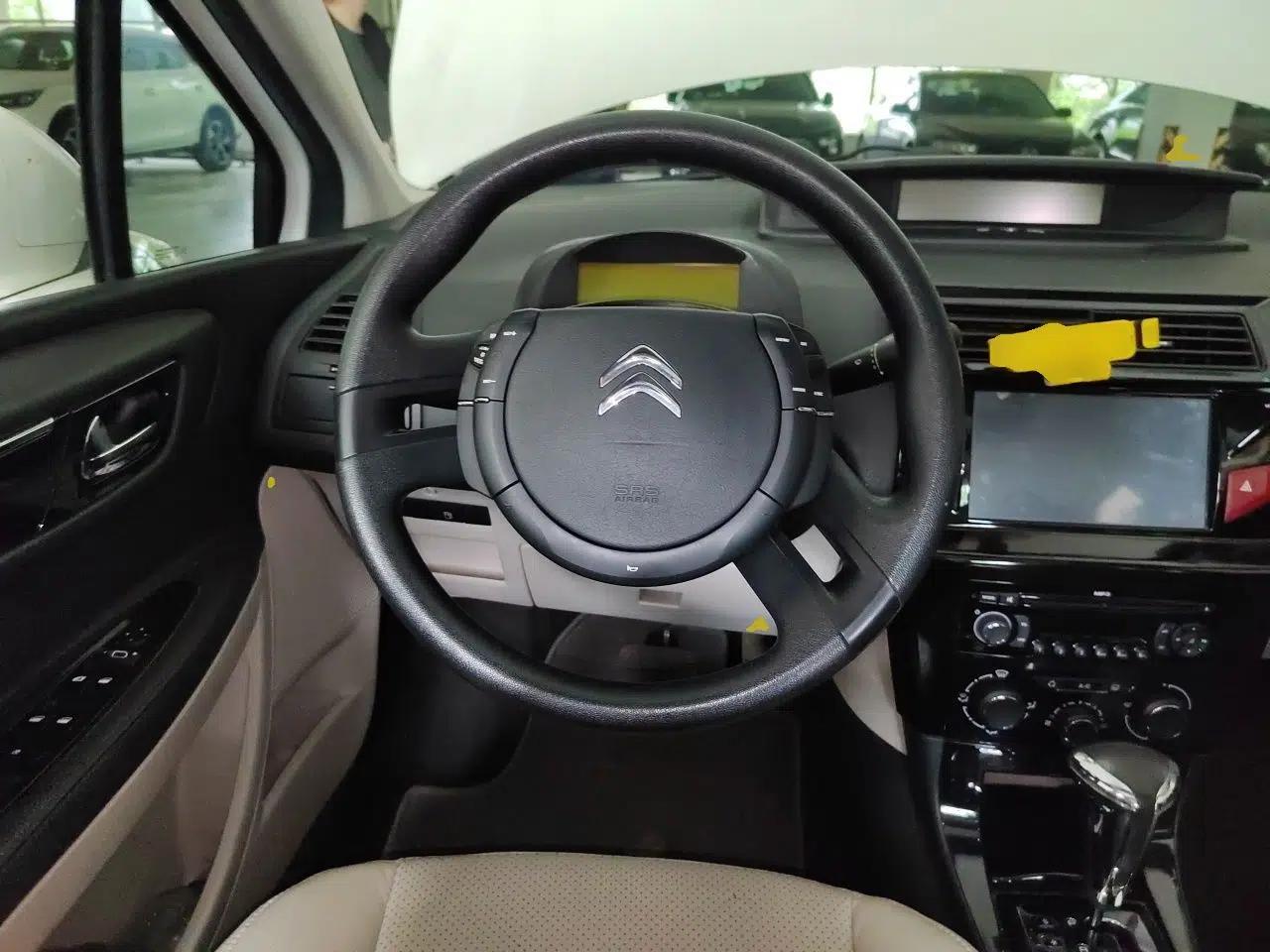 Citroen C-Quatre 2013 Sedan 1.6L Automatic Prestige Model — миниатюра 11