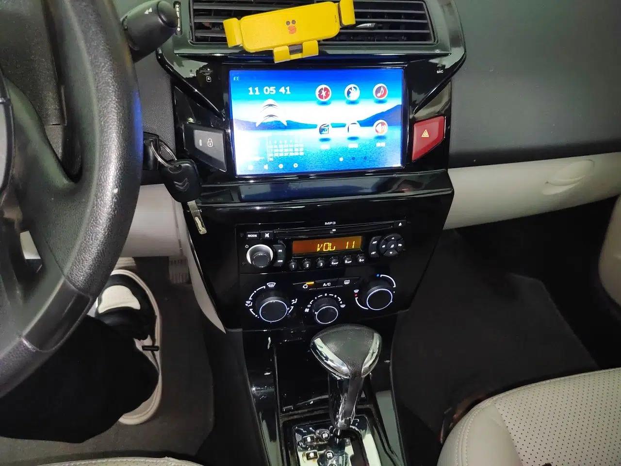 Citroen C-Quatre 2013 Sedan 1.6L Automatic Prestige Model — миниатюра 14