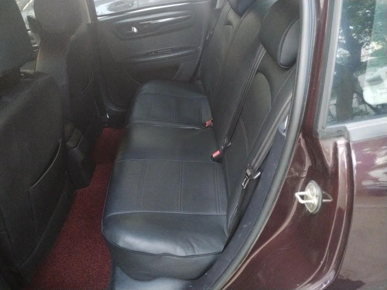 Citroen C-Quatre 2014 VTS Version 1.6L Manual - Premium Model — миниатюра 18