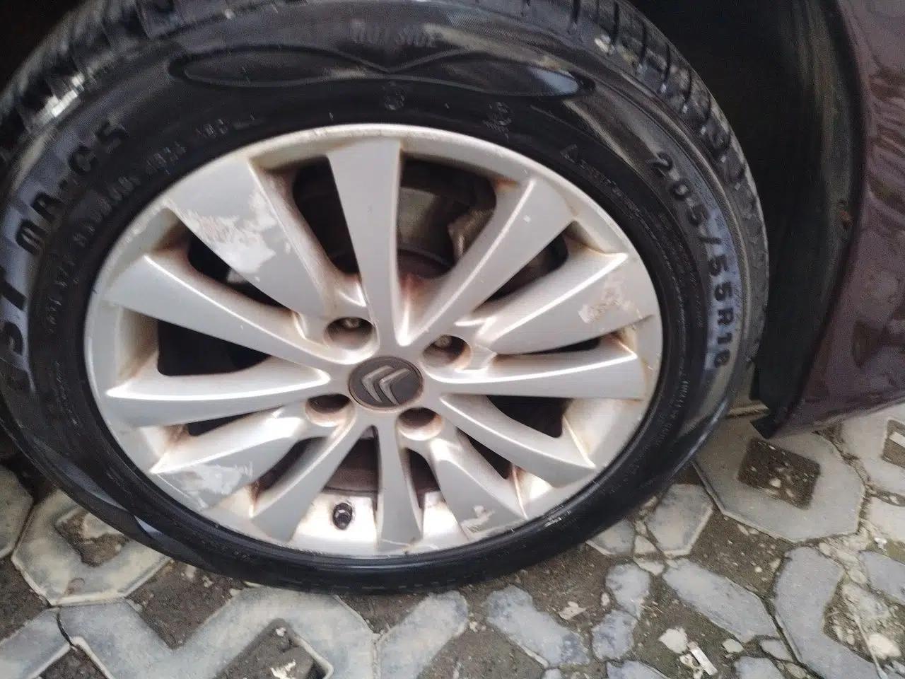 Citroen C-Quatre 2014 VTS Version 1.6L Manual - Premium Model — миниатюра 8