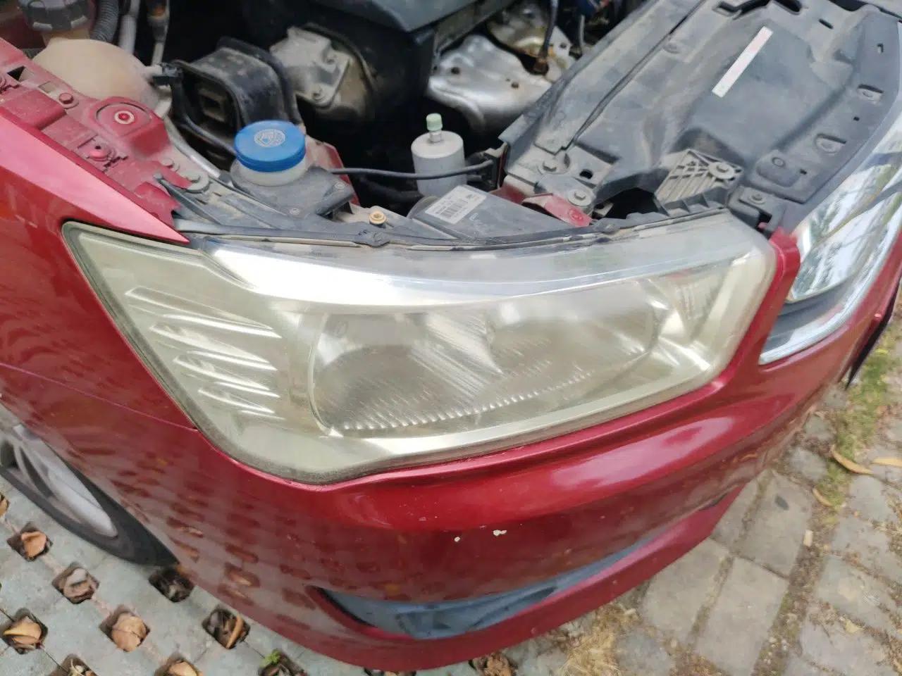Citroen C-Quatre 2013 Sedan 1.6L Manual - Prestige Model — миниатюра 7