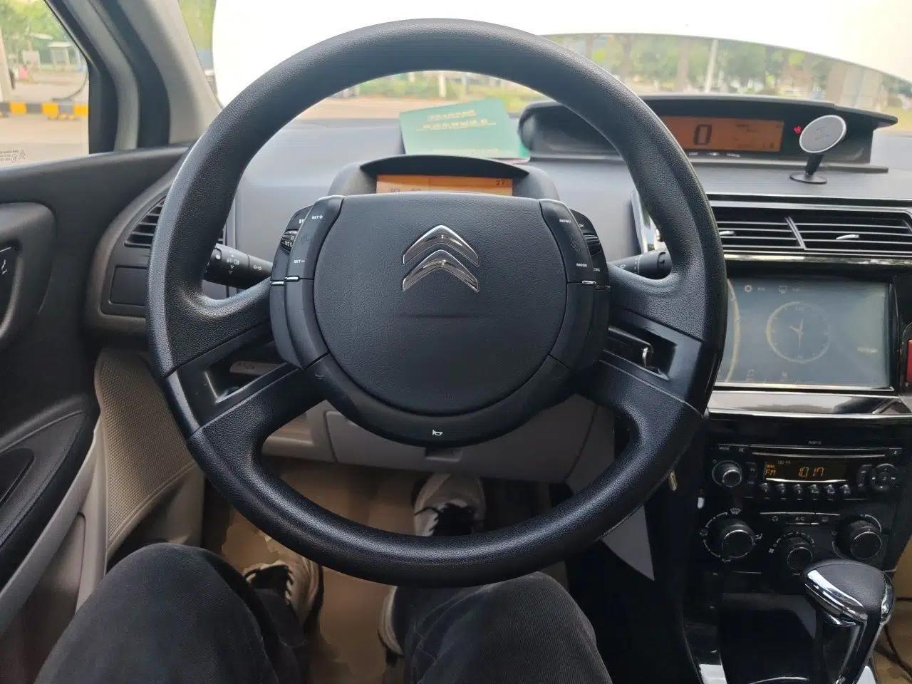 Citroen C-Quatre 2013 Sedan 1.6L Automatic Prestige Model — миниатюра 11