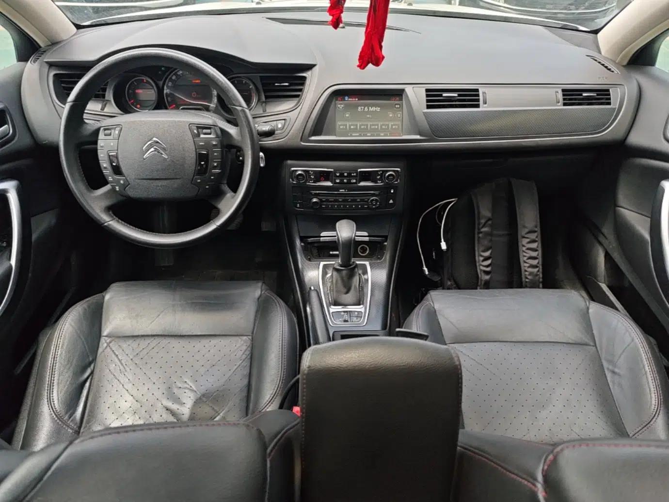 Citroen C5 2014 1.6T Automatic Luxury Model — миниатюра 12