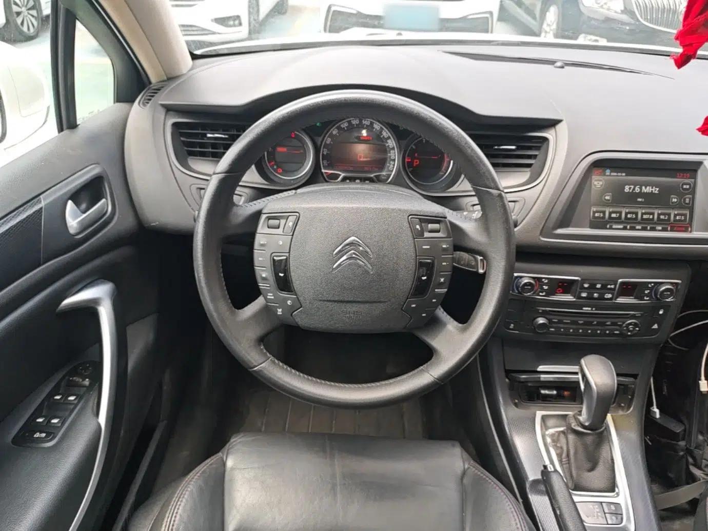 Citroen C5 2014 1.6T Automatic Luxury Model — миниатюра 13