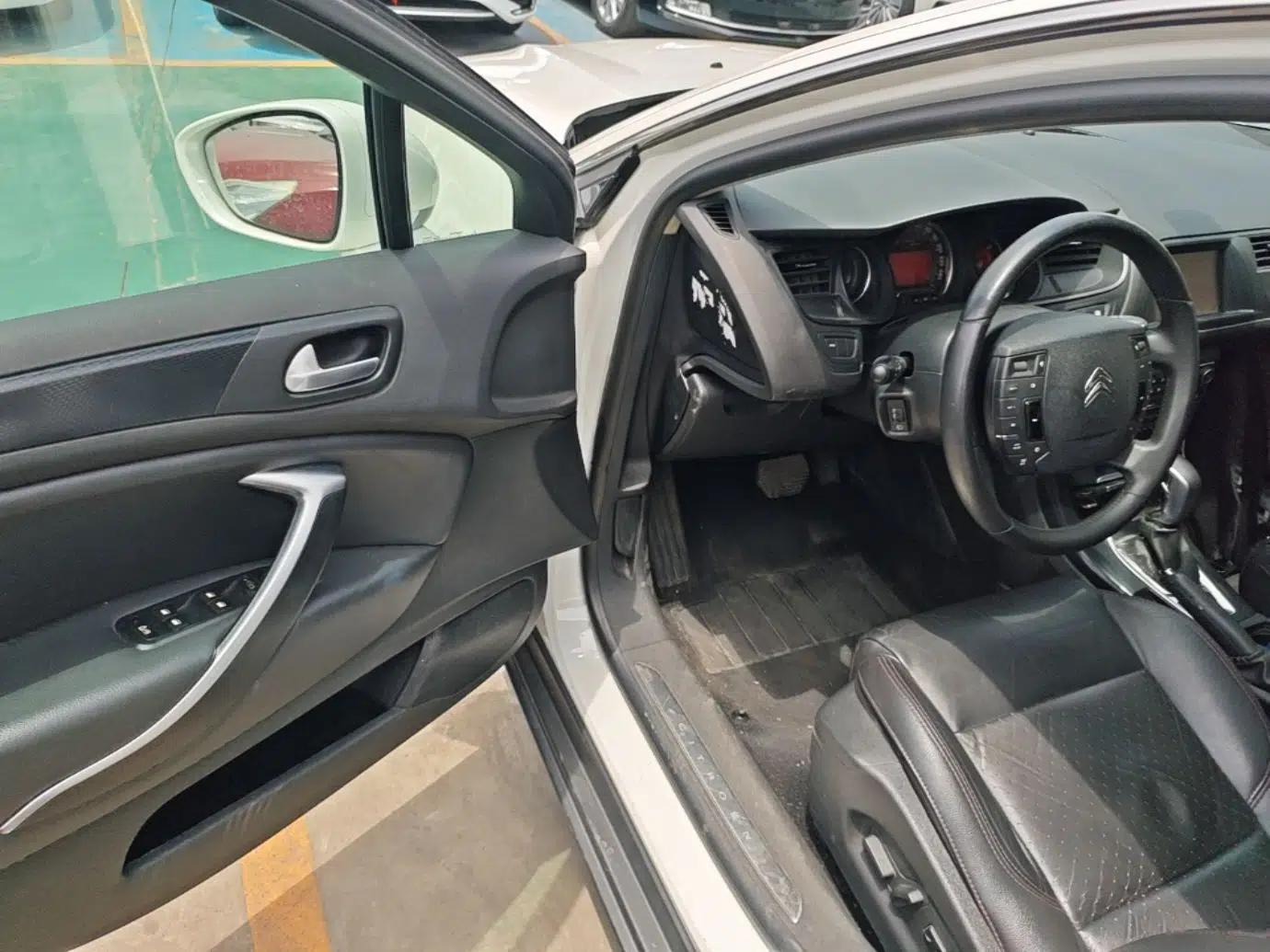 Citroen C5 2014 1.6T Automatic Luxury Model — миниатюра 18