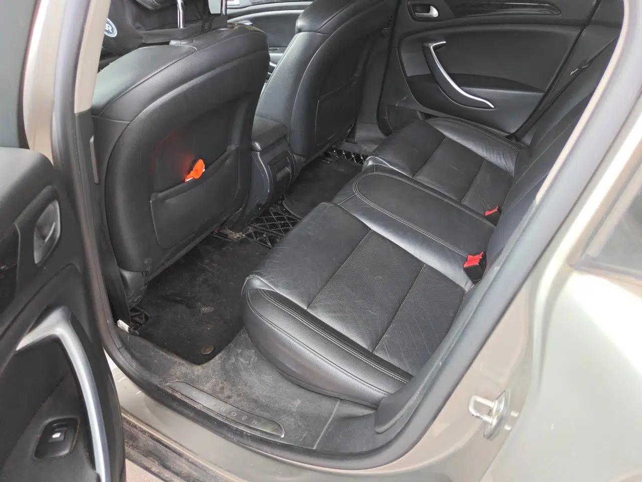 Citroen C5 2013 2.0L Automatic Luxury Model — миниатюра 18