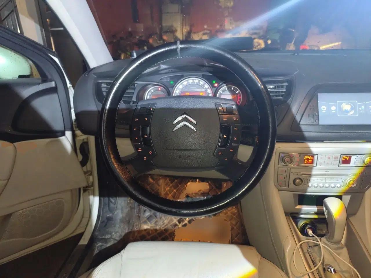 Citroen C5 2010 2.3L Automatic ZunYa with Navigation — миниатюра 11