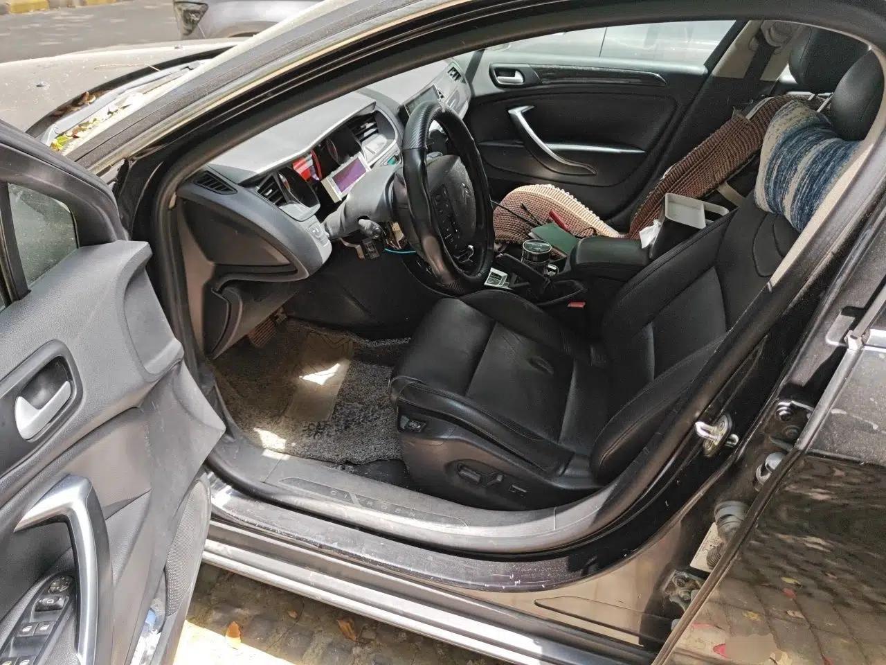 Citroen C5 2013 2.3L Automatic Zunyu Model — миниатюра 17