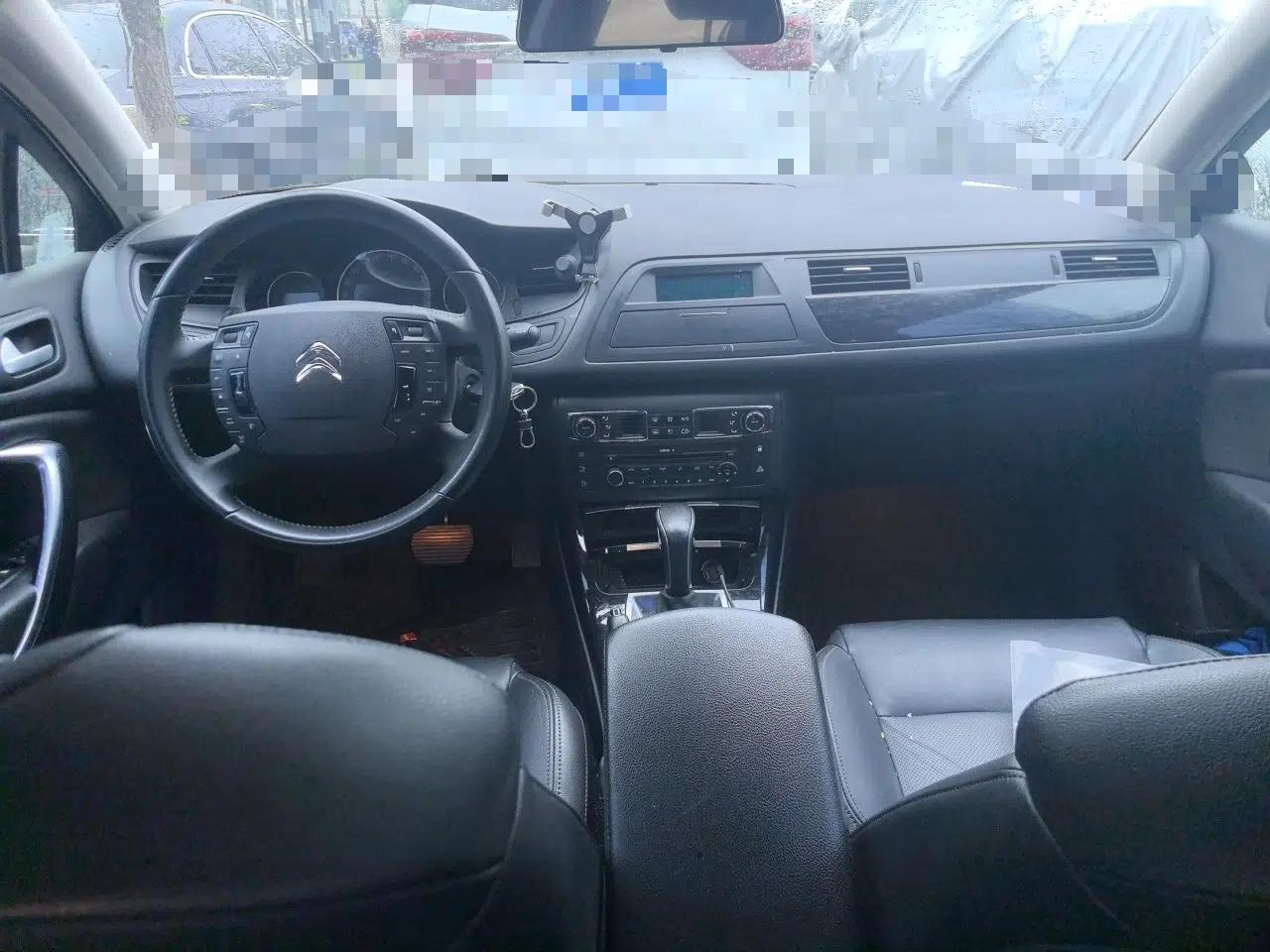 Citroen C5 2013 2.0L Automatic Luxury Model — миниатюра 10