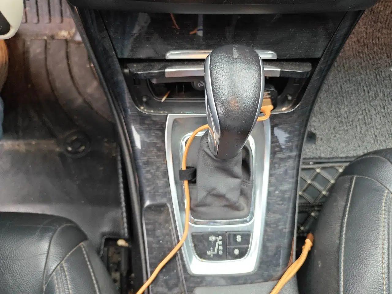 Citroen C5 2013 2.0L Automatic Luxury Model — миниатюра 15
