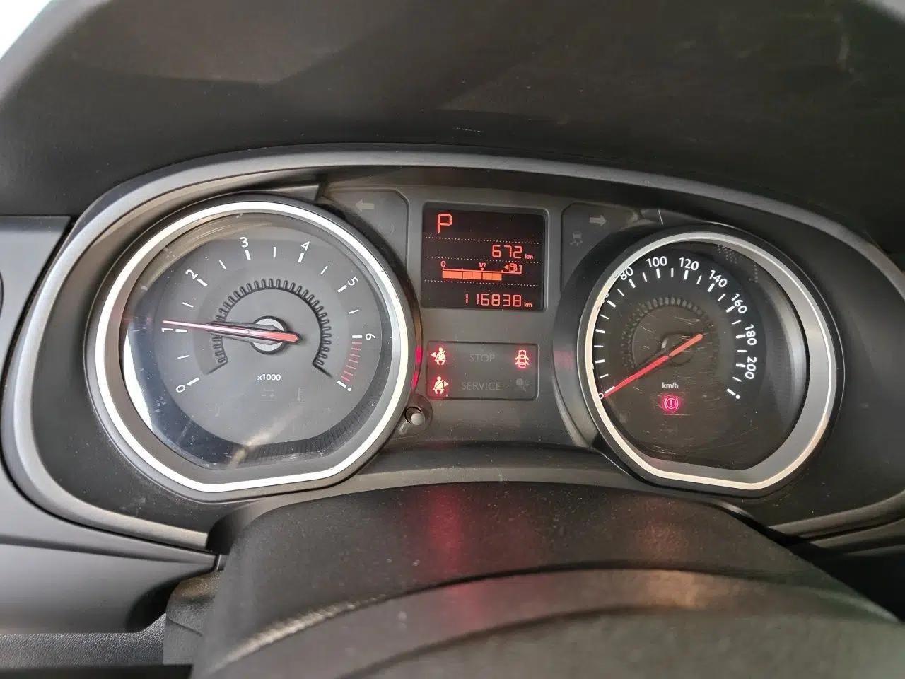 Citroen C3-XR 2015 1.6L Automatic Fashion Model — миниатюра 12