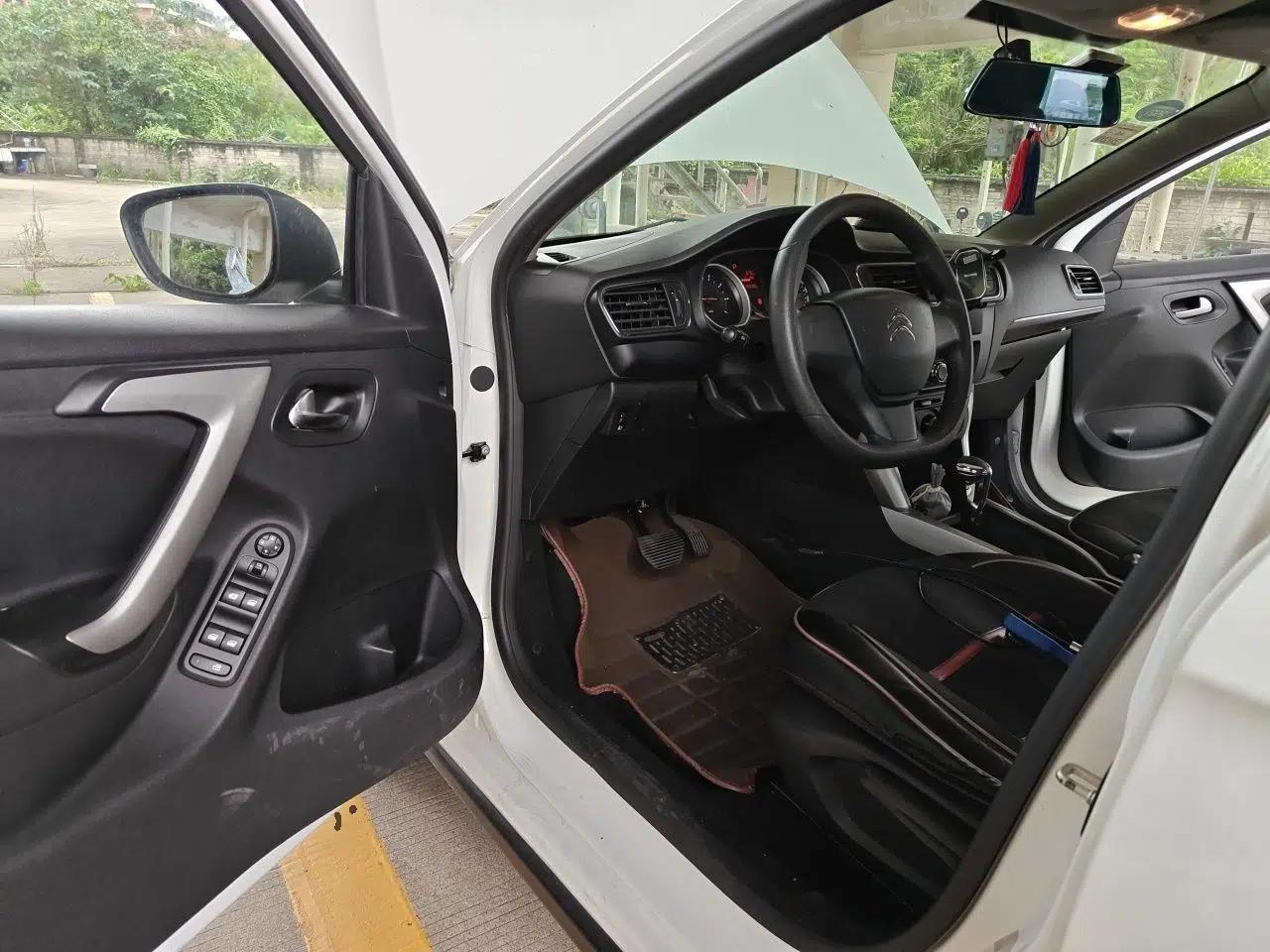 Citroen C3-XR 2015 1.6L Automatic Fashion Model — миниатюра 17