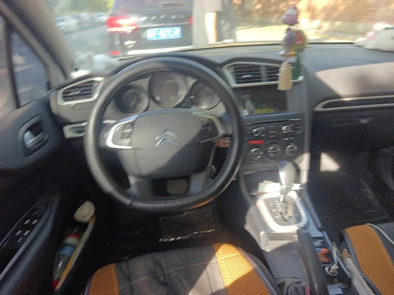 Citroen C4L 2015 1.8L Automatic Luxury Edition — миниатюра 11