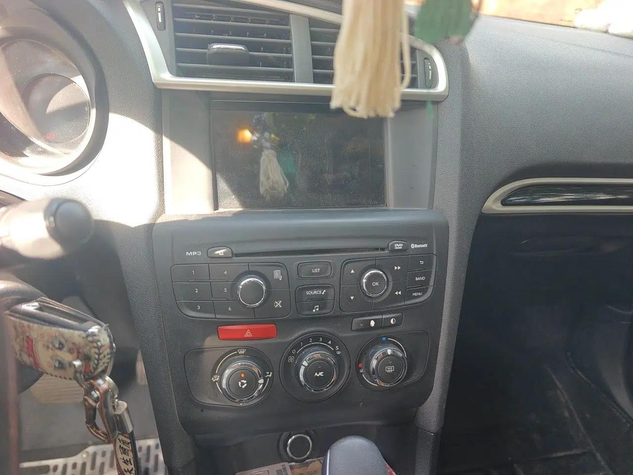 Citroen C4L 2015 1.8L Automatic Luxury Edition — миниатюра 14