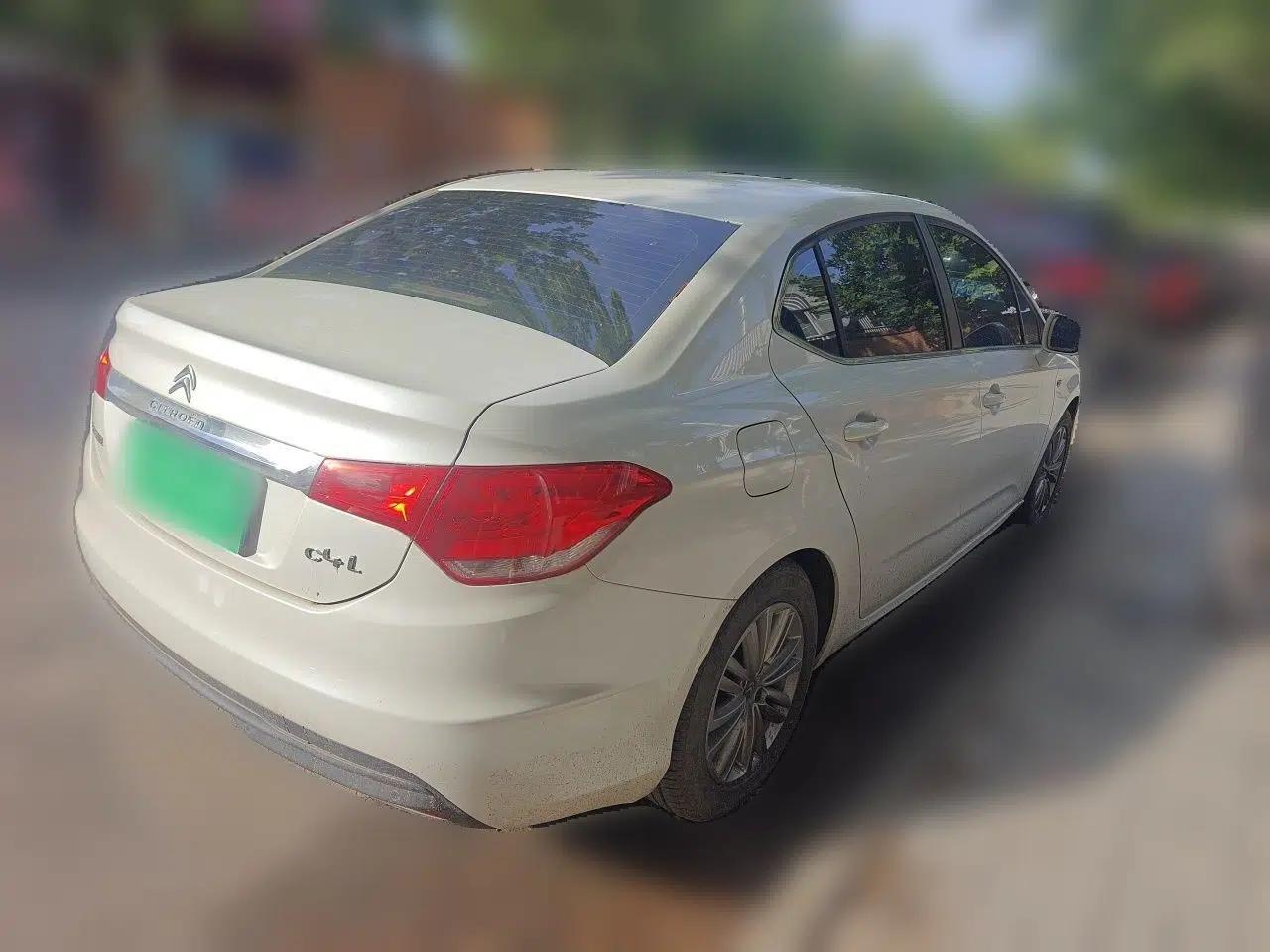 Citroen C4L 2015 1.8L Automatic Luxury Edition — миниатюра 6