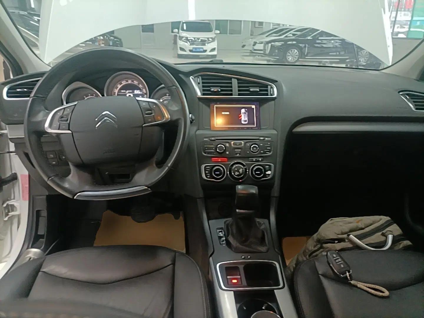Citroen C4L 2016 1.2T Automatic Elite Model — миниатюра 13