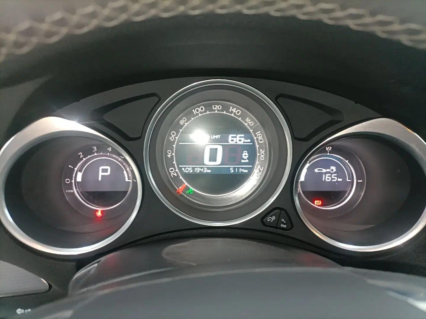 Citroen C4L 2016 1.2T Automatic Elite Model — миниатюра 15