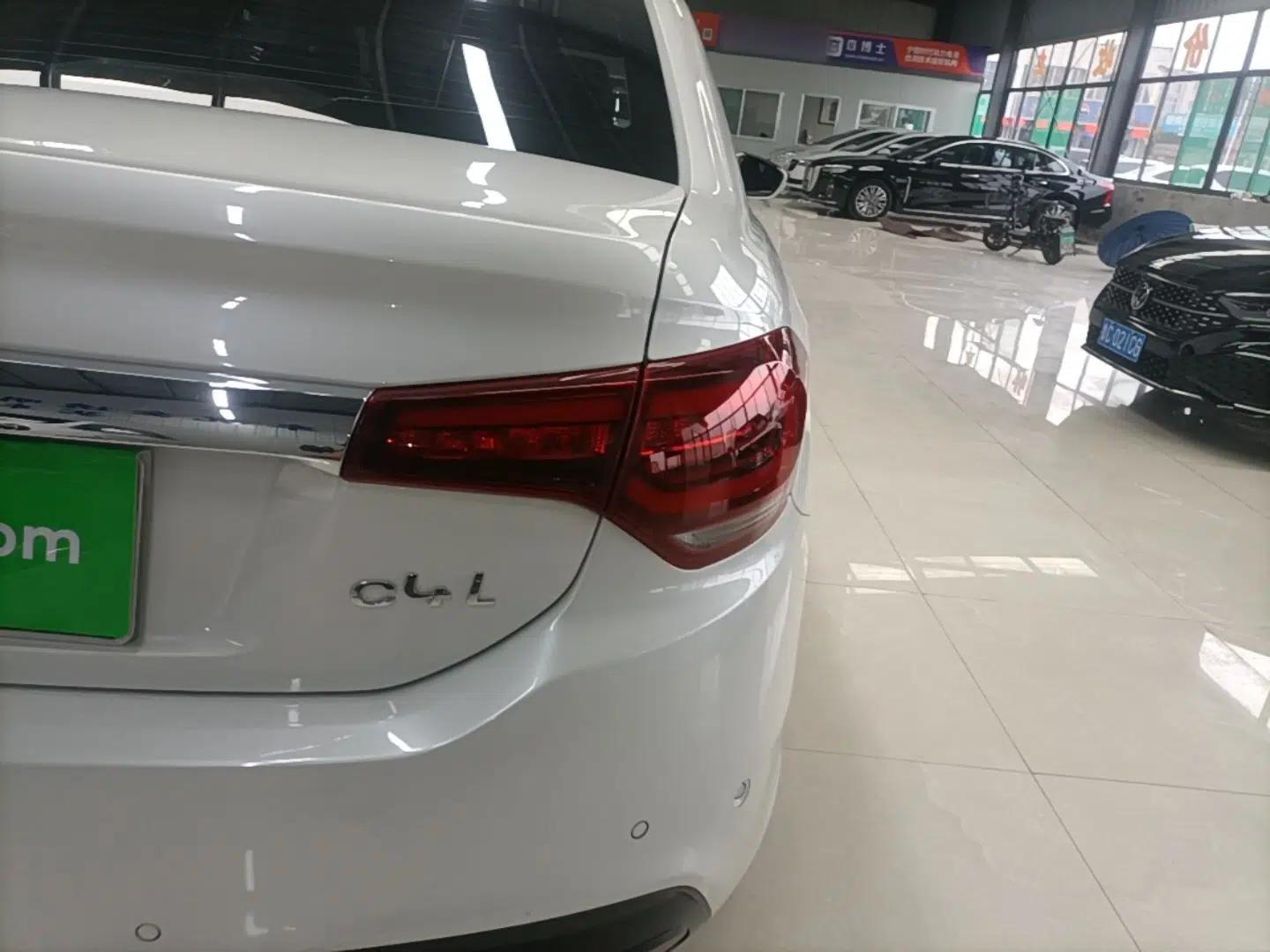 Citroen C4L 2016 1.2T Automatic Elite Model — миниатюра 7