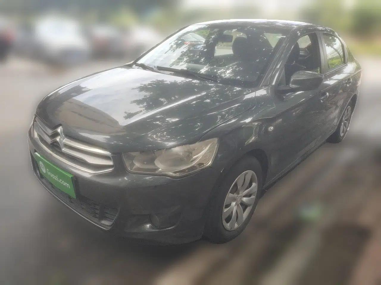 Citroen Elysee 2015 Zhishang Edition 1.6L Manual Fashion Model — миниатюра 1