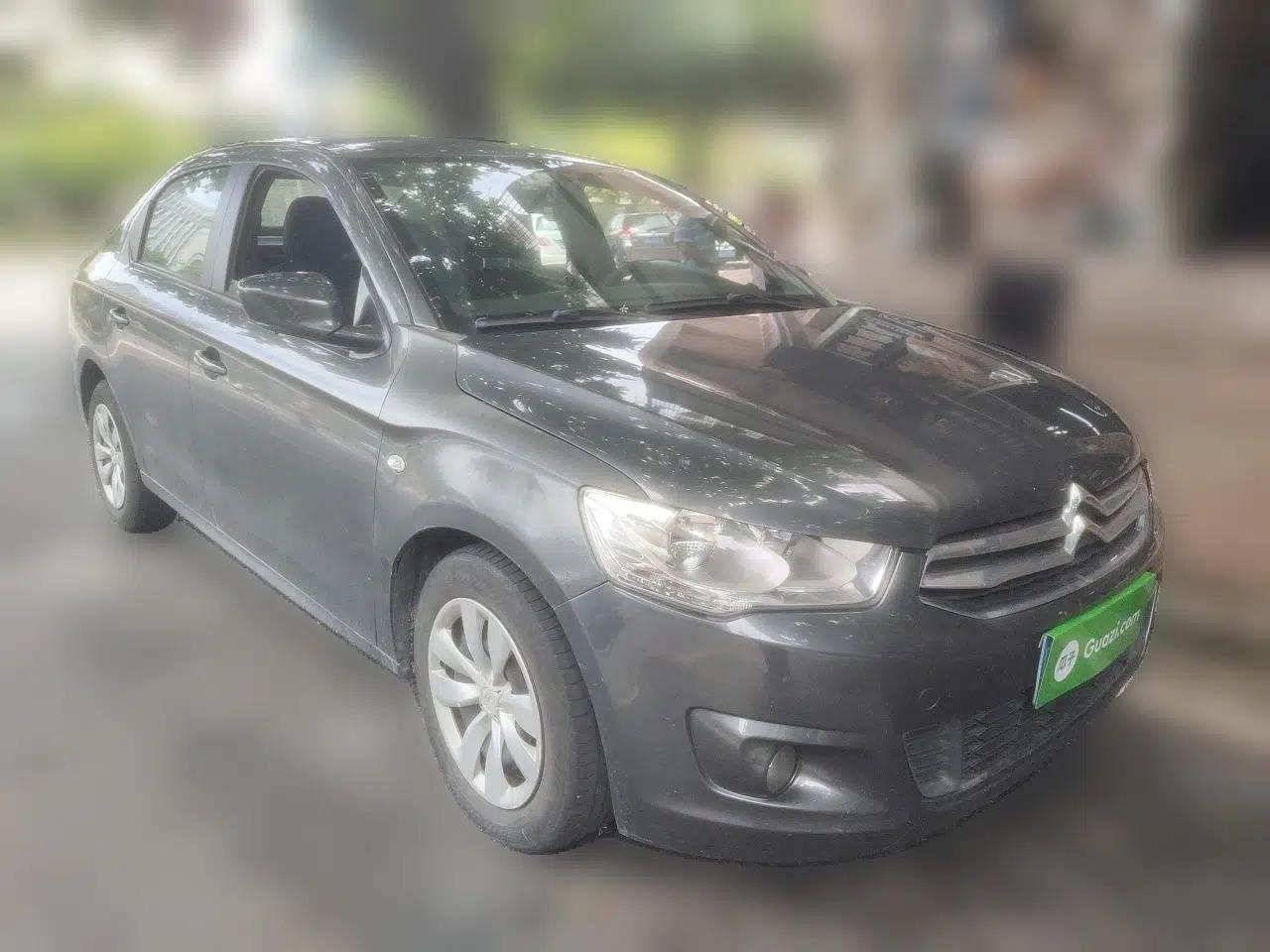 Citroen Elysee 2015 Zhishang Edition 1.6L Manual Fashion Model — миниатюра 3