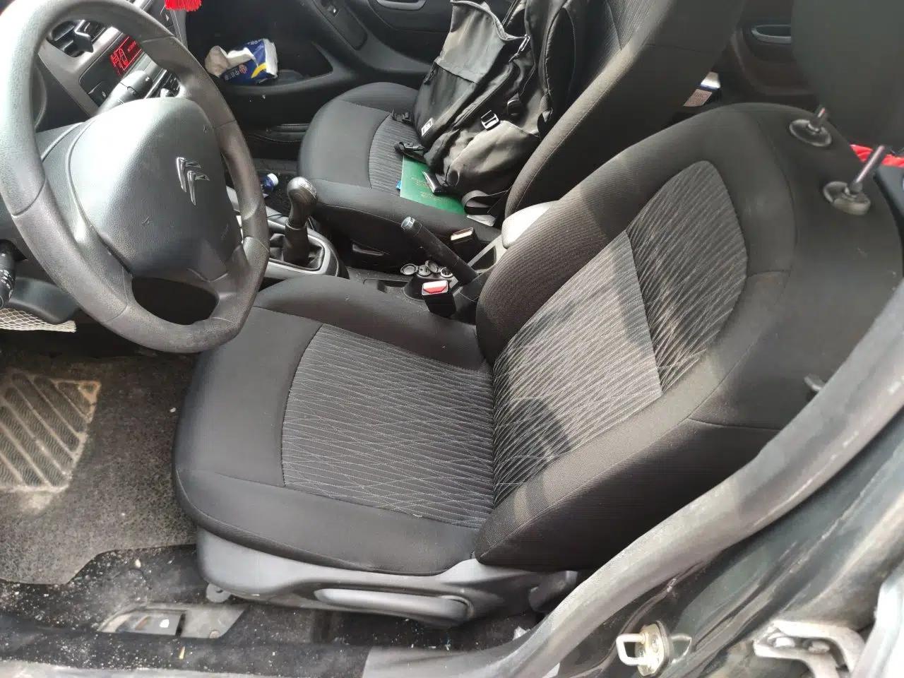 Citroen Elysee 2014 1.6L Manual Comfort Model — миниатюра 16