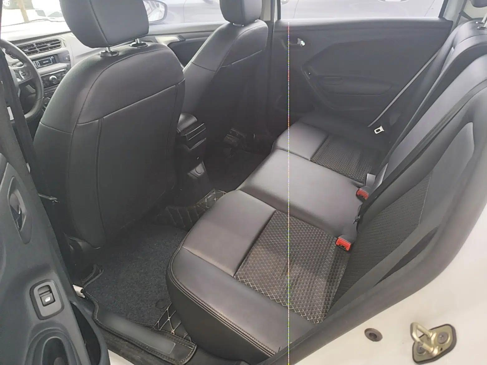 Citroen Elysee 2018 1.6L Automatic Comfort Model — миниатюра 19