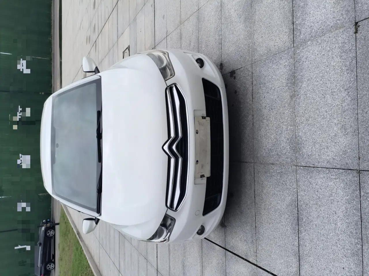 Citroen Elysee 2015 Qishang Edition 1.6L Automatic Fashion Model — миниатюра 2