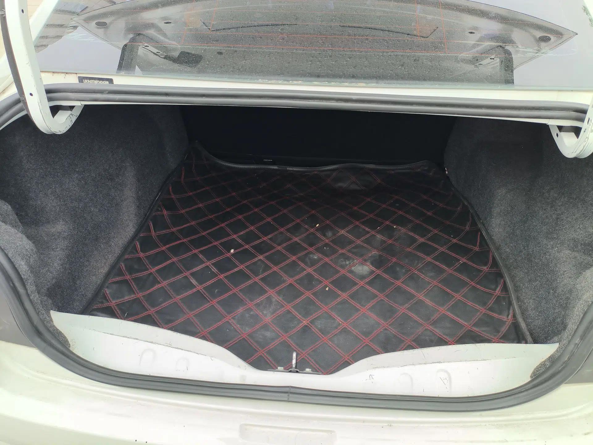 Citroen Elysee 2015 Qishang Edition 1.6L Automatic Fashion Model — миниатюра 15