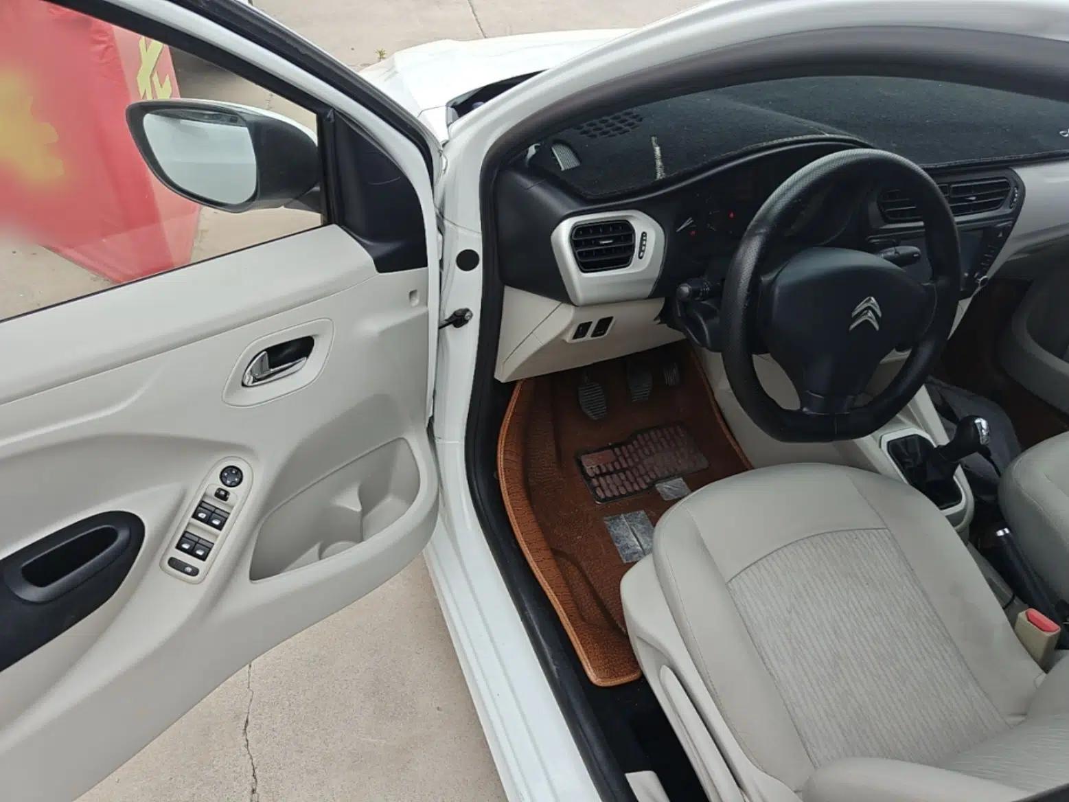 Citroen Elysee 2016 1.6L Manual Fashion Edition — миниатюра 19