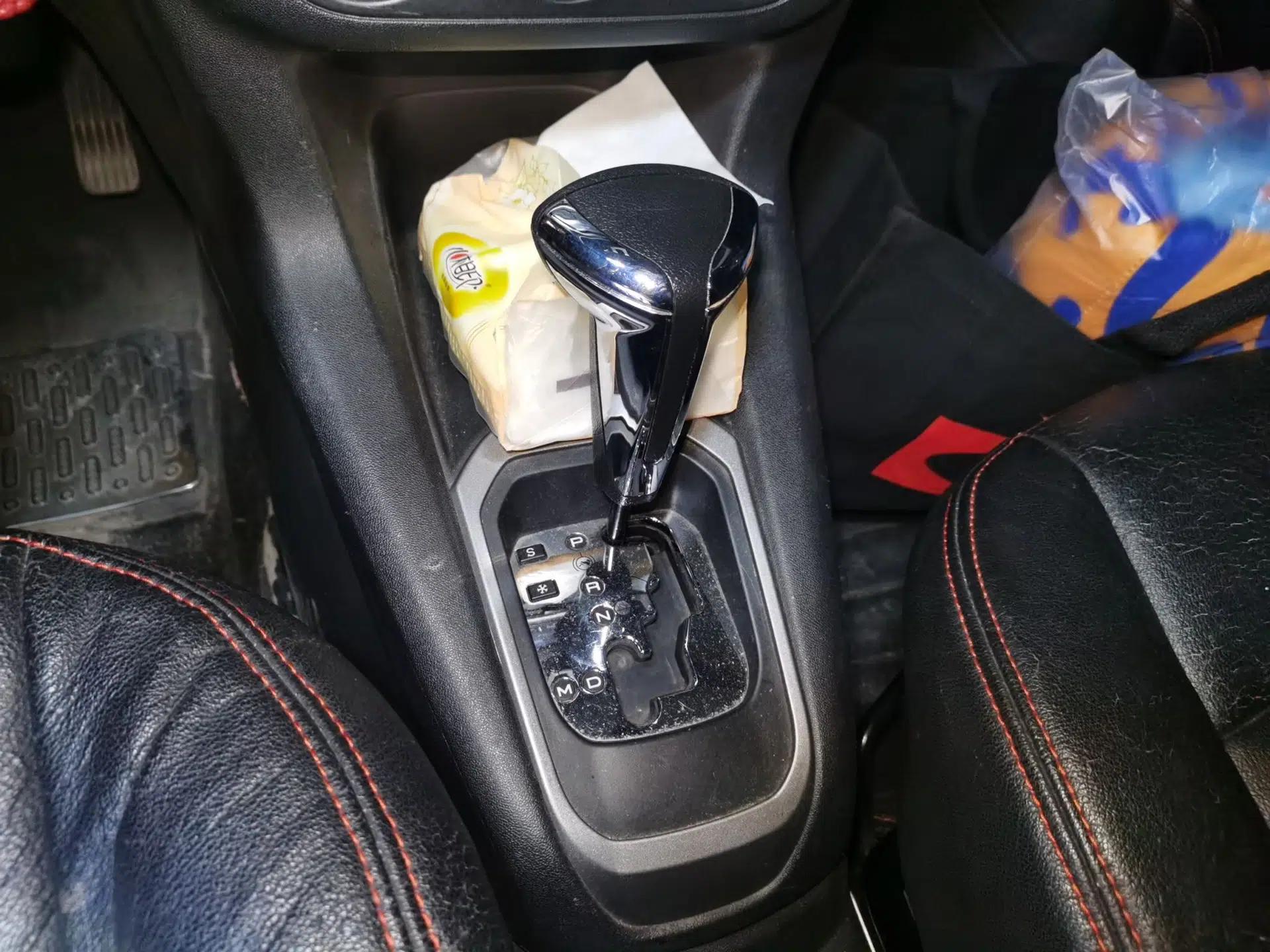 Citroen Elysee 2014 1.6L Automatic Fashion Model — миниатюра 15
