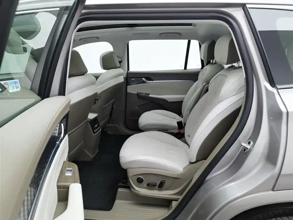 Roewe RX9 2023 2.0T 2WD Premium Edition — миниатюра 15