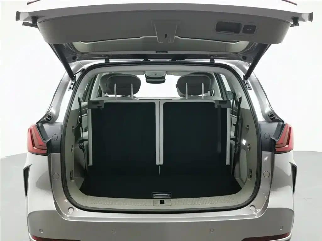 Roewe RX9 2023 2.0T 2WD Premium Edition — миниатюра 16