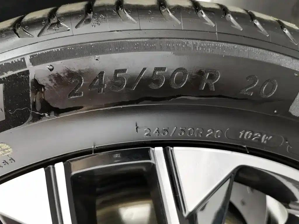 Roewe RX9 2023 2.0T 2WD Premium Edition — миниатюра 24