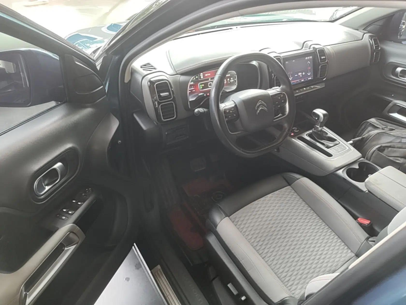 Citroen C5 AIRCROSS 2017 350THP Fashion Edition — миниатюра 19